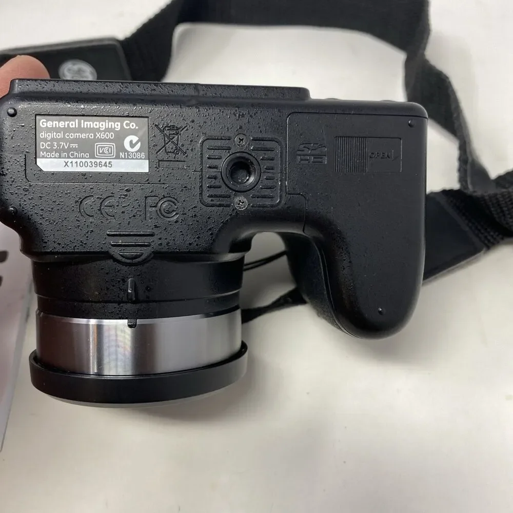 General  Electric Power PRO X600 Camera 14.1 MP Camera Black + Charger Tested!!.